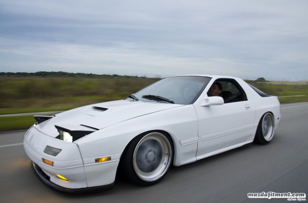 Luis’ FC RX7 – Mazda Fitment