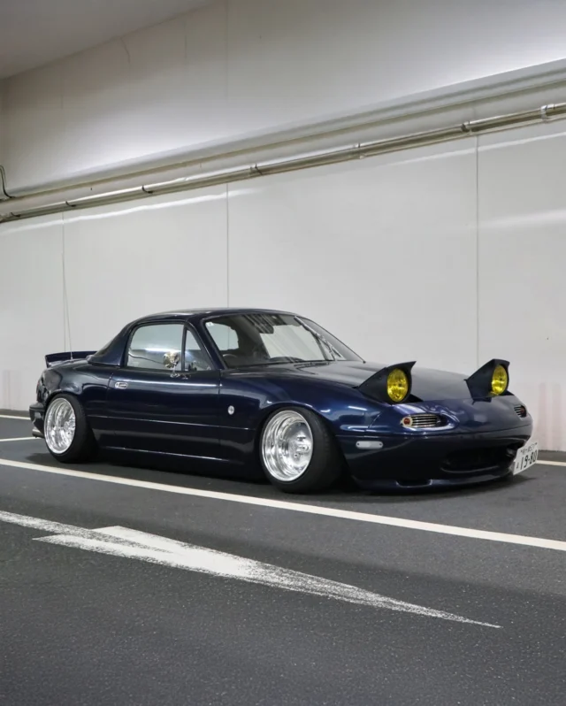 Classic pop-ups. Nostalgic style.
👤📷: @80s_na 
.
.
.
#mazdafitment #mazda #fitment #mazdamiata #miata #mx5 #roadster #namiata #slammed #stance #static #coilovers #mazdaspeed #na8c #ssrwheels #ssrmk1 #lowstyle #jdm #cars #automotive #freshestmazdasintheworld